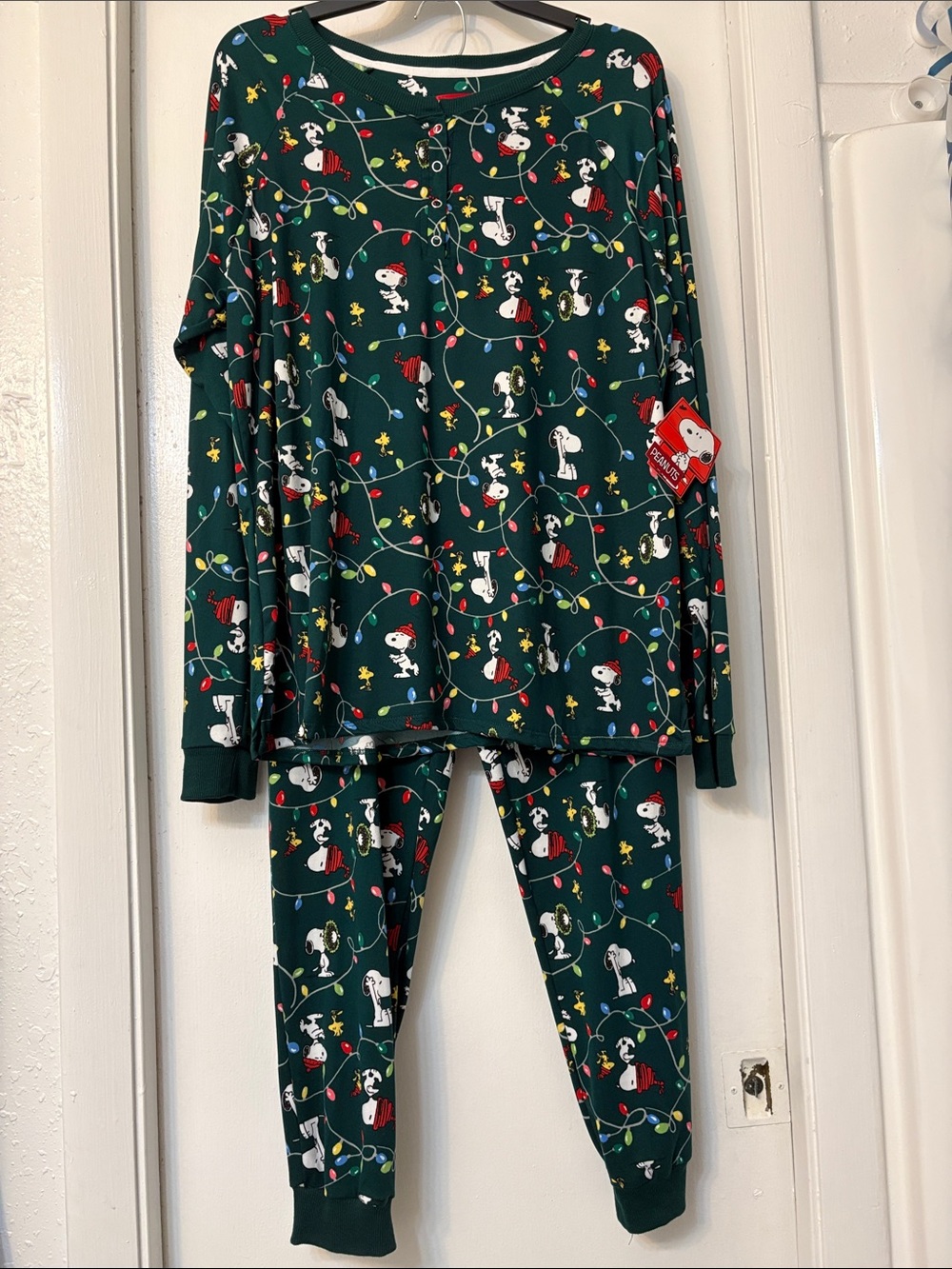 Peanuts Snoopy Christmas Lights Henley Pajama Set XL NWT Dillard’s